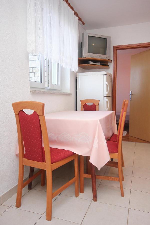 Apartments With A Parking Space Pag - 9388 Pag Town Εξωτερικό φωτογραφία