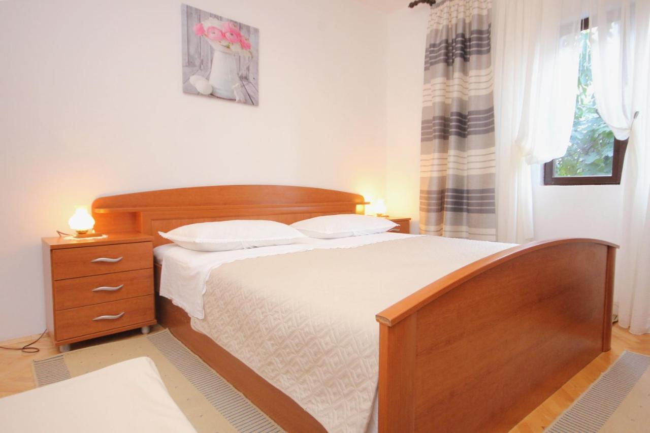 Apartments With A Parking Space Pag - 9388 Pag Town Εξωτερικό φωτογραφία