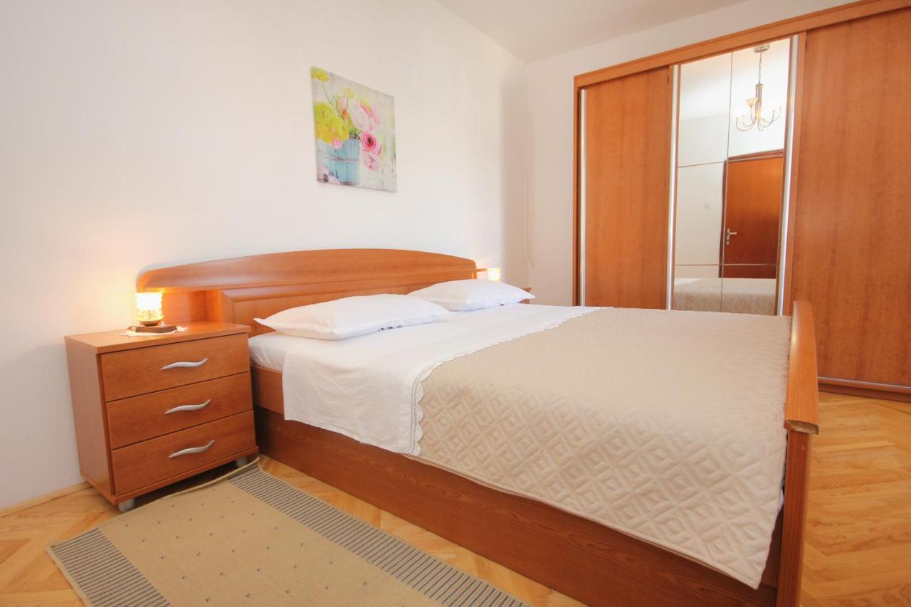 Apartments With A Parking Space Pag - 9388 Pag Town Εξωτερικό φωτογραφία
